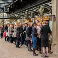 Can restaurants do without queues?